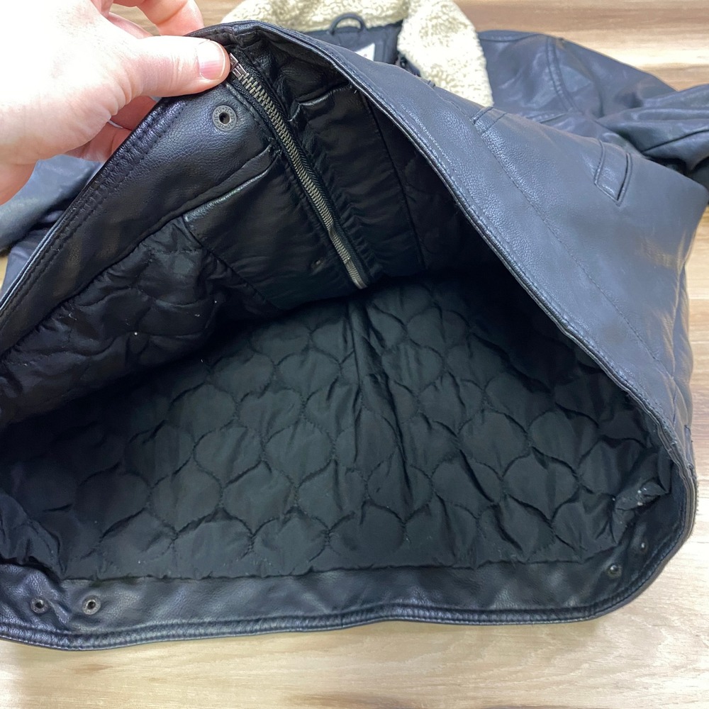 Levi's Trucker Jacket Mens L Sherpa Faux Leather Heritage Workwear Black Bomber - Picture 9 of 13